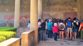 ¿Cuánto cuesta una visita guiada en Pompeya?